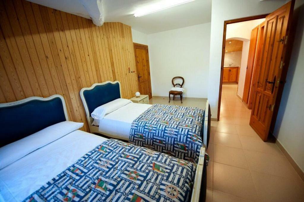 Mas Boronat Resort Salomo Room photo